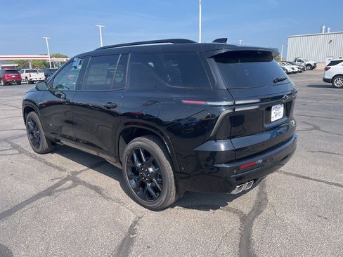 New 2026 Chevrolet Traverse RS w/ LPO, Floor Liner Package image 7