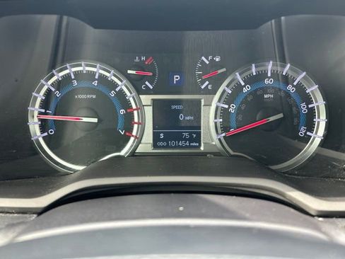 Used 2019 Toyota 4Runner Limited AWD/4WD image 17