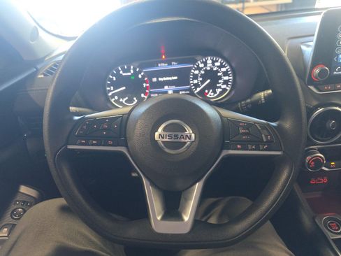 Used 2023 Nissan Sentra SV FWD image 9