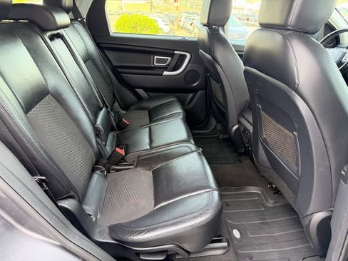 Used 2016 Land Rover Discovery Sport SE image 14