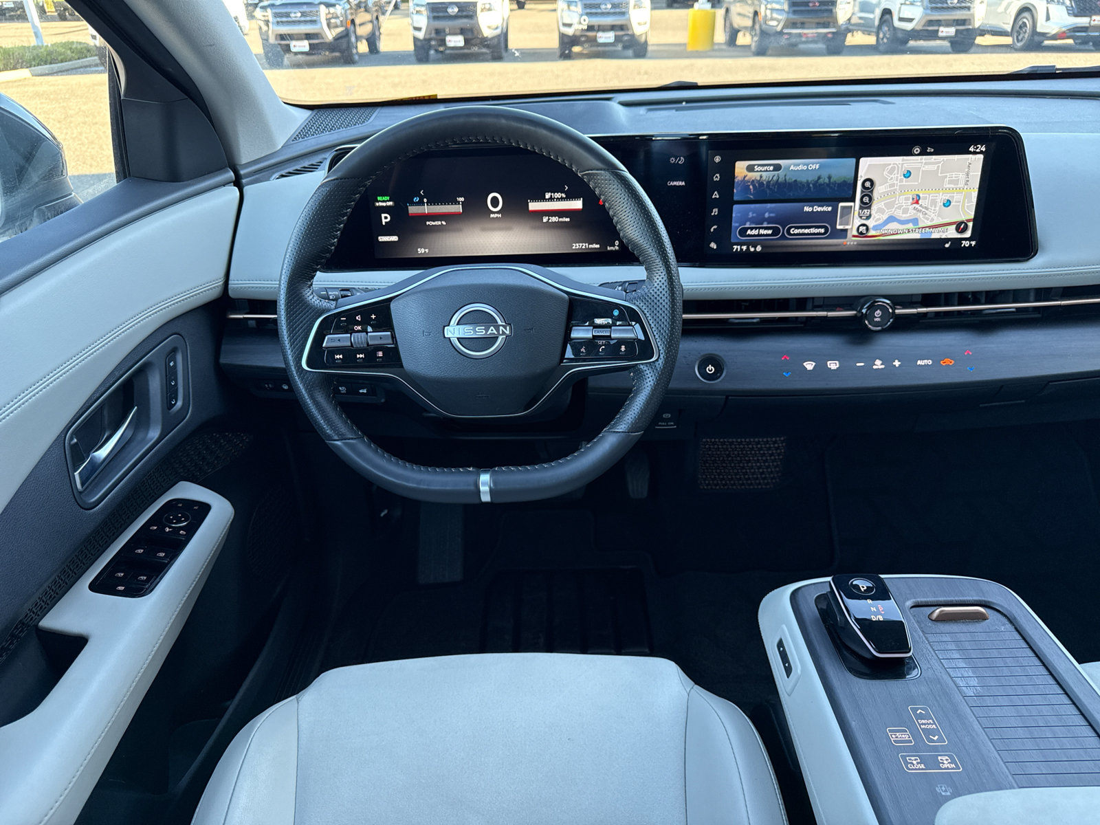 Used 2023 Nissan Ariya FWD image 14
