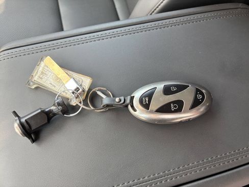 Used 2026 Hyundai Santa Fe SEL AWD/4WD image 17