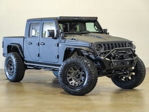 Used 2025 Jeep Gladiator Sport AWD/4WD image 34