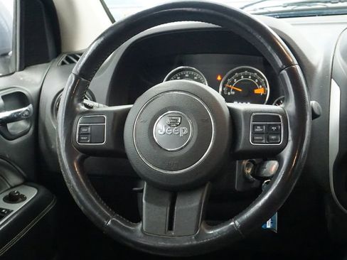 Used 2014 Jeep Compass Latitude w/ Sun/Sound Group image 22