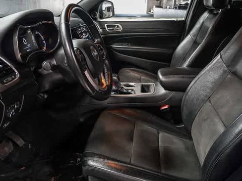 Used 2021 Jeep Grand Cherokee Laredo X image 19