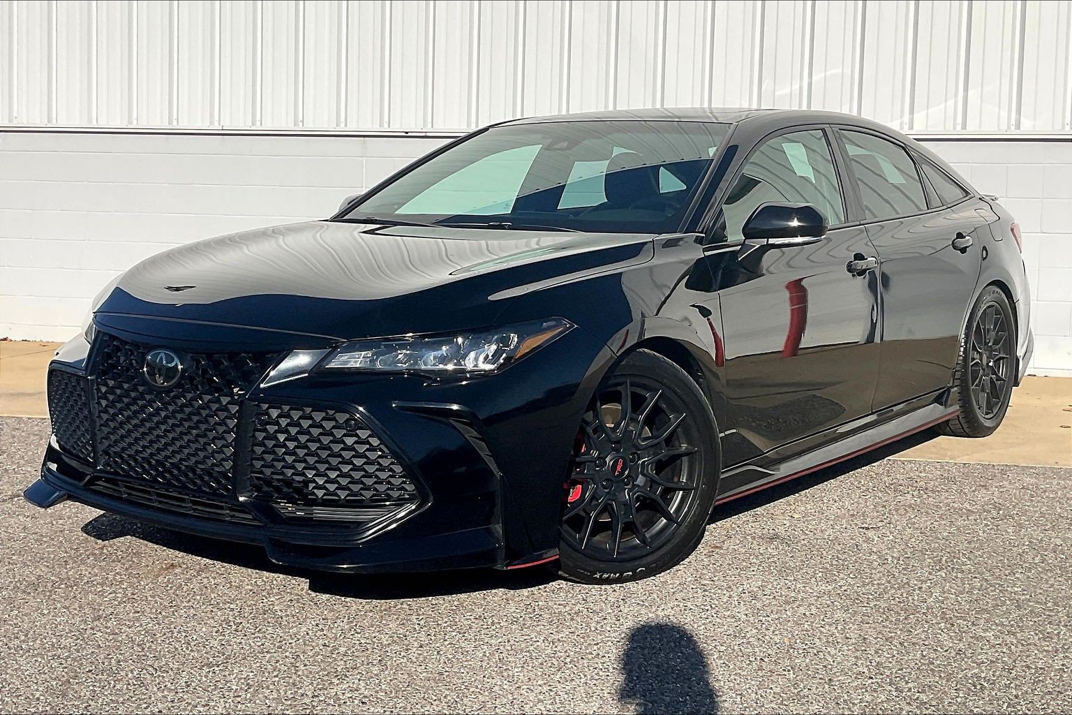 Used 2020 Toyota Avalon TRD FWD image 2