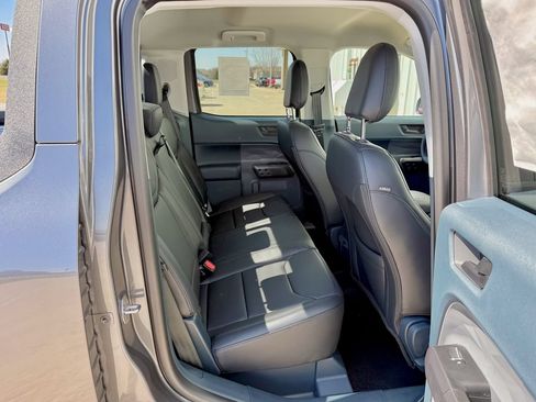 New 2026 Ford Maverick Lariat w/ Black Appearance Package AWD/4WD image 18