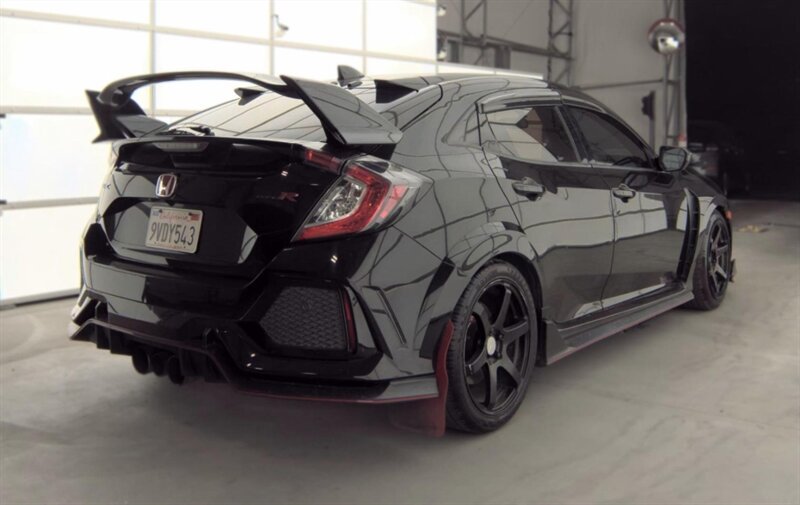 Used 2018 Honda Civic Type R image 4