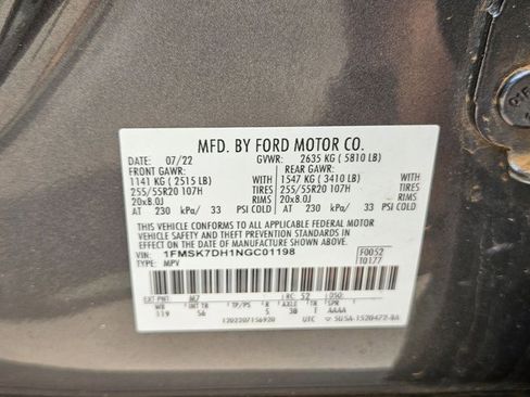 Used 2022 Ford Explorer XLT w/ Equipment Group 202A RWD image 22