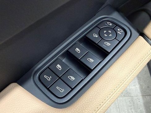 New 2026 Porsche Cayenne Coupe image 25