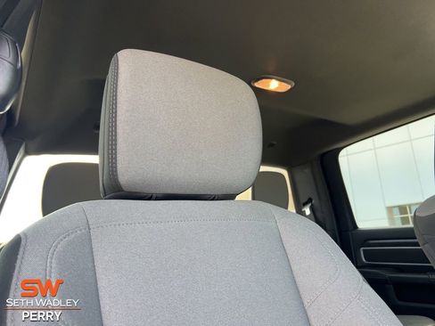 Used 2024 RAM 2500 Big Horn image 16