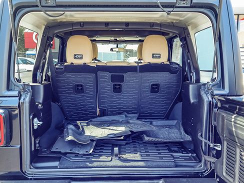 Used 2020 Jeep Wrangler Unlimited Sport image 14