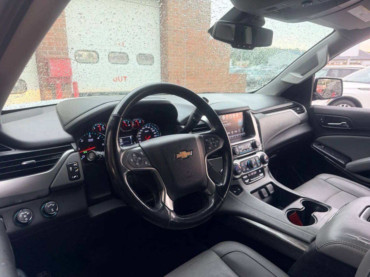 Used 2019 Chevrolet Suburban LT w/ Luxury Package AWD/4WD image 37