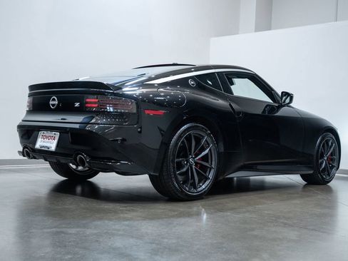Used 2024 Nissan Z Performance w/ Floor Mat Package RWD image 7