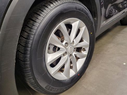 Used 2017 Kia Sorento AWD w/ LX Convenience Package image 31