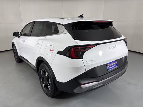New 2026 Kia Sportage LX image 6