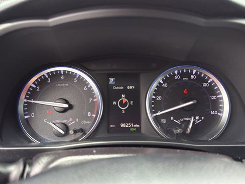 Used 2017 Toyota Highlander SE AWD/4WD image 22