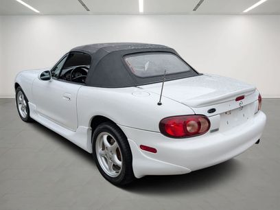 Used 2001 MAZDA MX-5 Miata