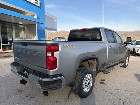 Used 2025 Chevrolet Silverado 2500 LT w/ Convenience Package image 5