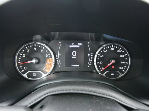 Used 2023 Jeep Renegade Latitude AWD/4WD image 23