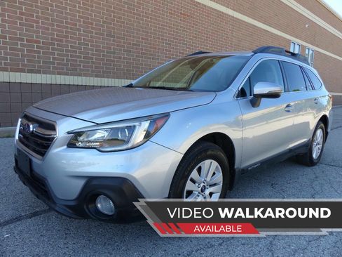 Used 2018 Subaru Outback 2.5i Premium AWD/4WD image 1