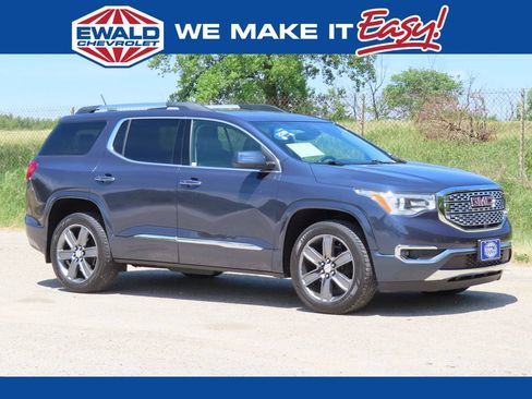 Certified 2019 GMC Acadia Denali w/ Technology Package AWD/4WD image 1