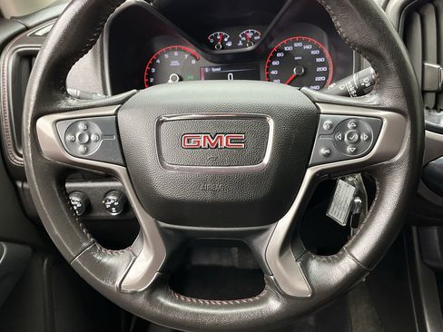 Used 2015 GMC Canyon SLE AWD/4WD image 14
