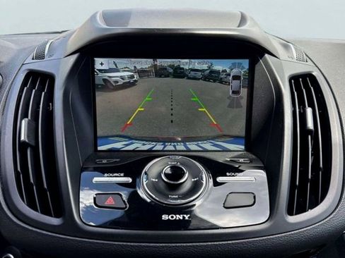 Used 2019 Ford Escape Titanium AWD/4WD image 12