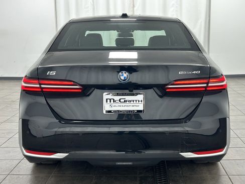 Used 2024 BMW i5 eDrive40i w/ Premium Package image 4