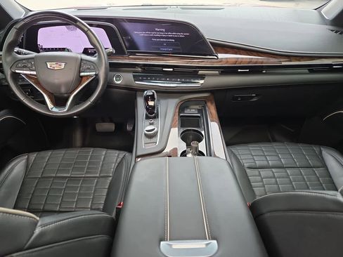Used 2022 Cadillac Escalade ESV Sport Platinum AWD/4WD image 14