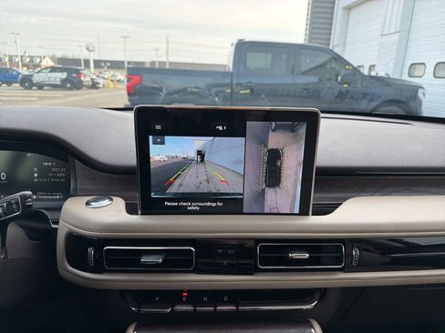 Used 2020 Lincoln Aviator Reserve w/ Equipment Group 201A image 14