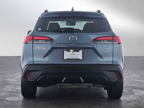 Used 2024 Toyota Corolla Cross XLE w/ Convenience Package image 4