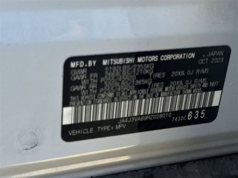 Used 2024 Mitsubishi Outlander SE image 27