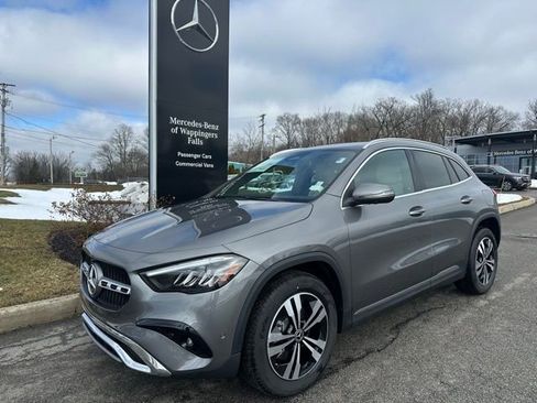 New 2026 Mercedes-Benz GLA 250 4MATIC image 1