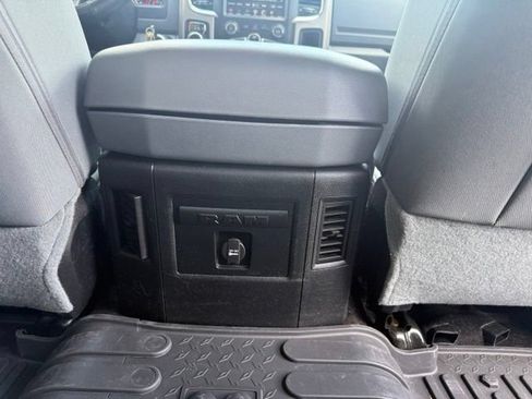 Used 2016 RAM 1500 Big Horn AWD/4WD image 18