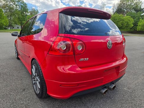 Used 2008 Volkswagen R32 AWD/4WD image 7