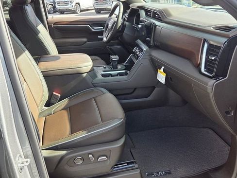 New 2026 GMC Sierra 1500 Denali w/ Denali Reserve Package image 23