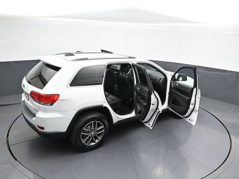 Used 2018 Jeep Grand Cherokee Limited AWD/4WD image 44