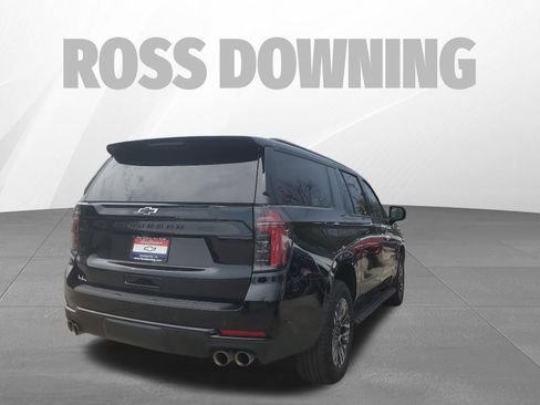 Used 2025 Chevrolet Suburban Z71 image 4