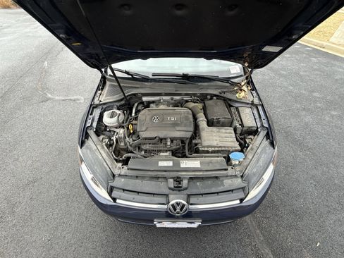 Used 2016 Volkswagen Golf Limited Edition image 25