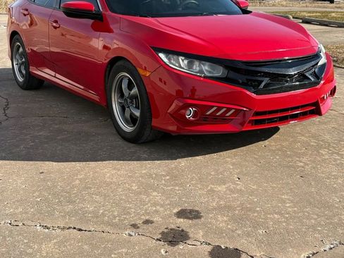 Used 2018 Honda Civic LX image 1