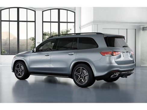 Used 2025 Mercedes-Benz GLS 450 4MATIC image 30