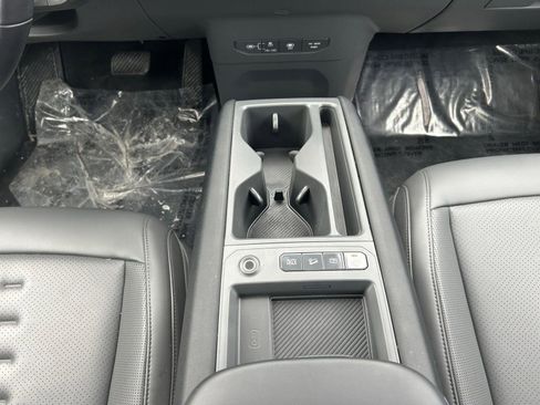 Used 2024 Kia EV9 Wind image 21