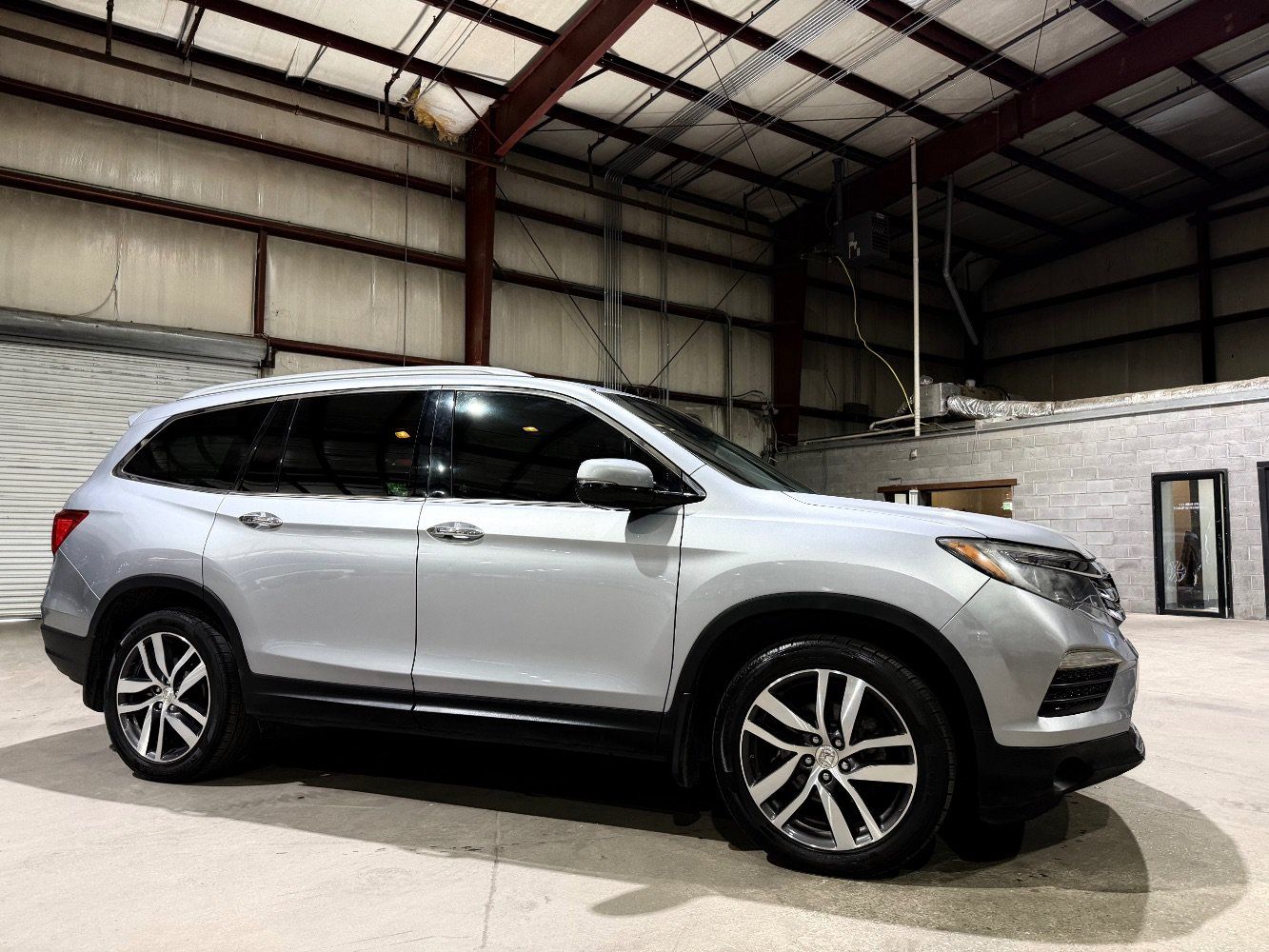 Used 2018 Honda Pilot Elite image 3