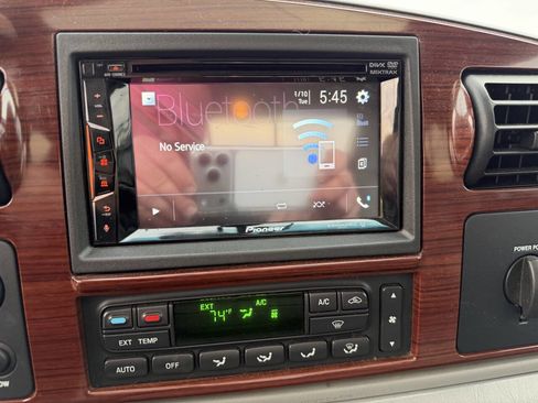 Used 2005 Ford F250 Lariat image 32