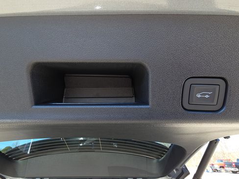 New 2026 Chevrolet Traverse RS image 36