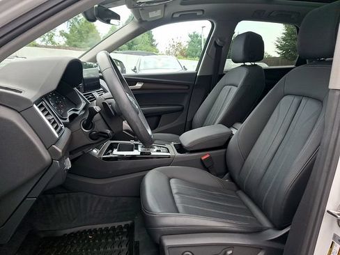 Certified 2023 Audi Q5 2.0T Premium w/ Convenience Package AWD/4WD image 13
