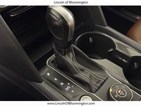 Used 2023 Volkswagen Atlas SEL R-Line image 32