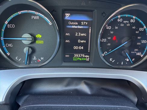 Used 2018 Toyota RAV4 Limited image 21