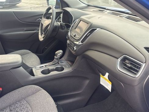 Certified 2024 Chevrolet Equinox LT w/ LPO, Floor Liner Package FWD image 27